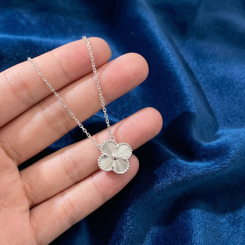 Silver Four-leaf Clover Minimalist Necklace